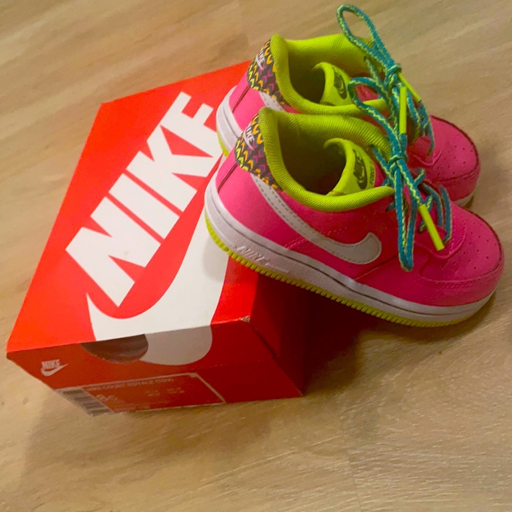 Good condition Nike 9c